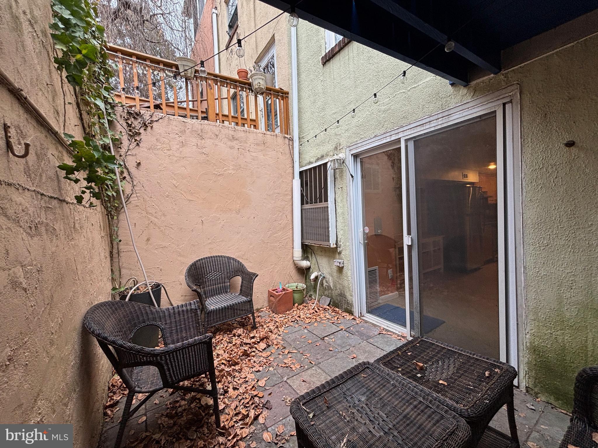 912 Waverly Street Philadelphia, PA 19147 - Photo 11 of 28