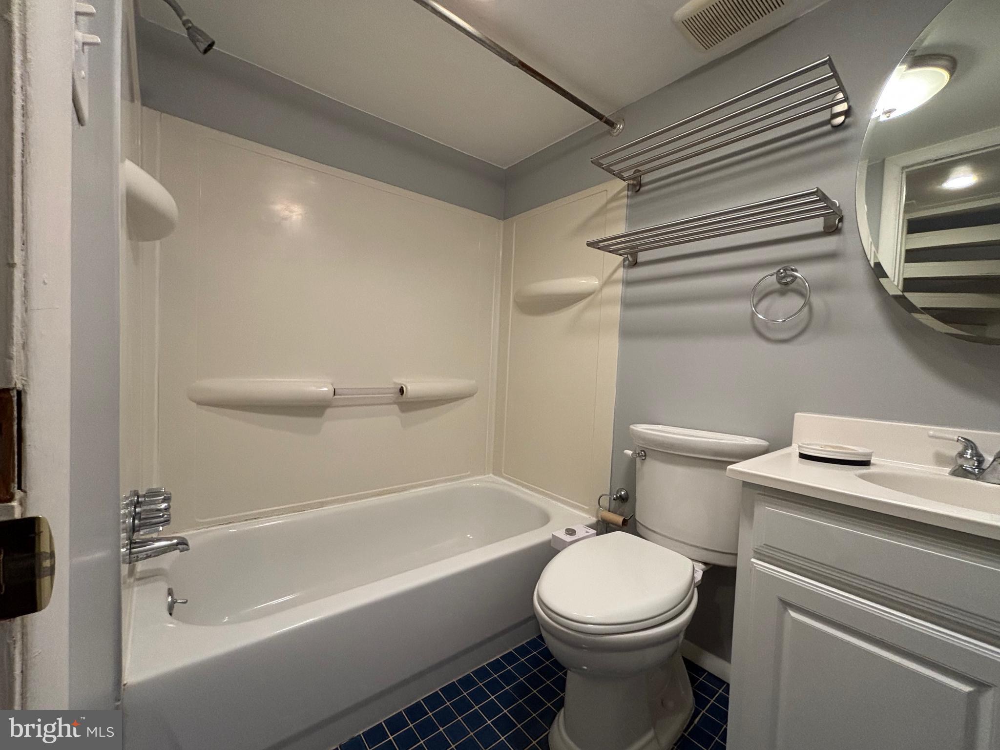 912 Waverly Street Philadelphia, PA 19147 - Photo 14 of 28