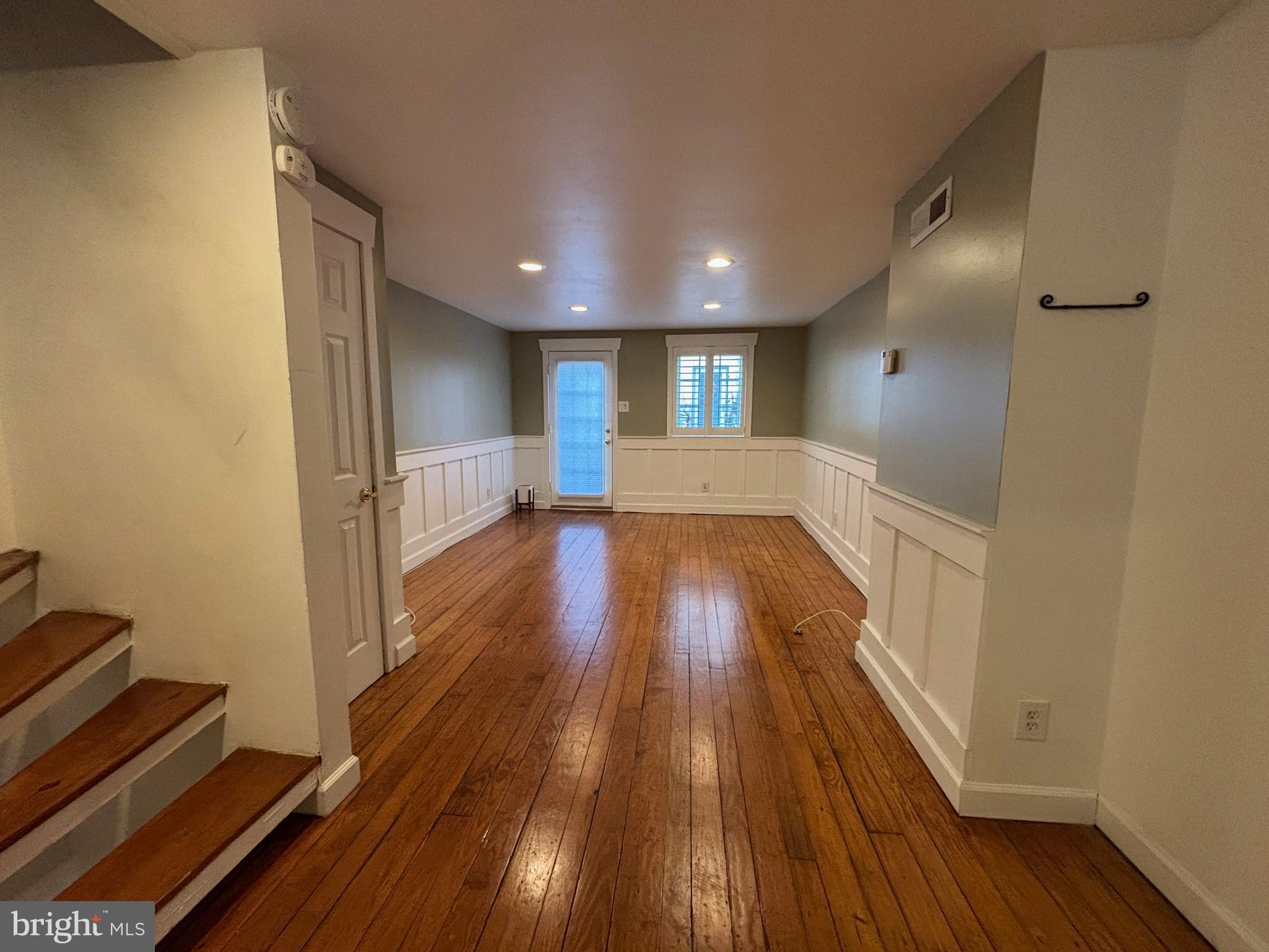 912 Waverly Street Philadelphia, PA 19147 - Photo 2 of 28