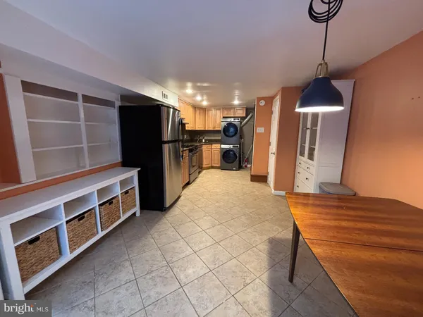 $2,575 | 912 Waverly Street, Philadelphia, PA 19147