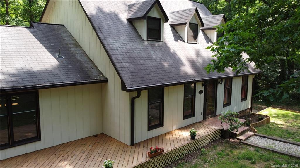 1782 Little John Road Morganton, NC 28655 - Photo 3 of 48 Gallery Image 3