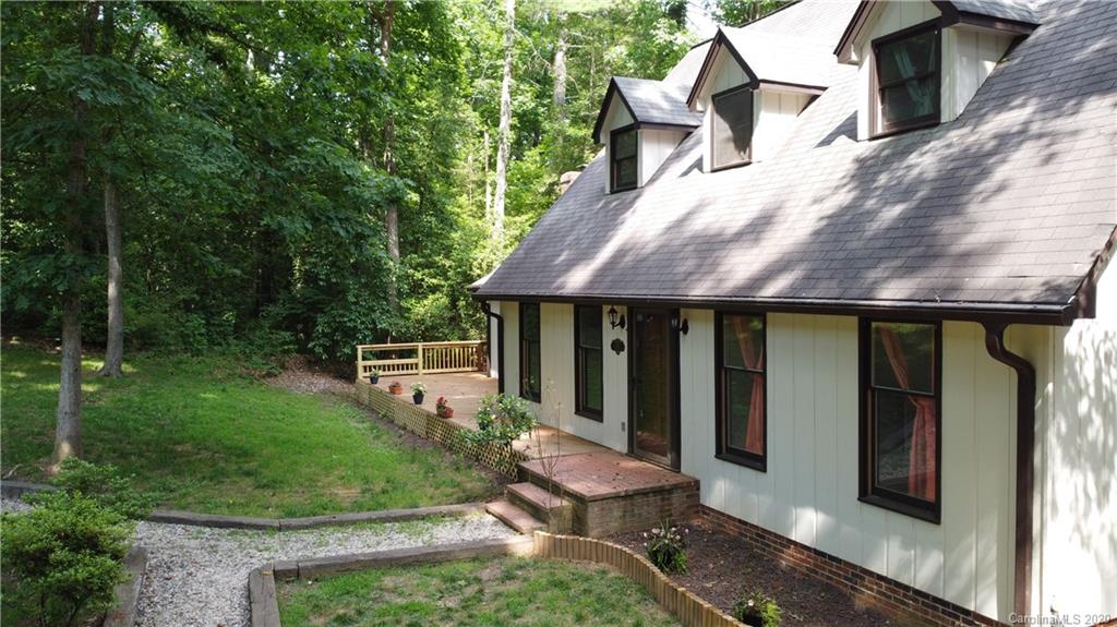 1782 Little John Road Morganton, NC 28655 - Photo 4 of 48 Gallery Image 4