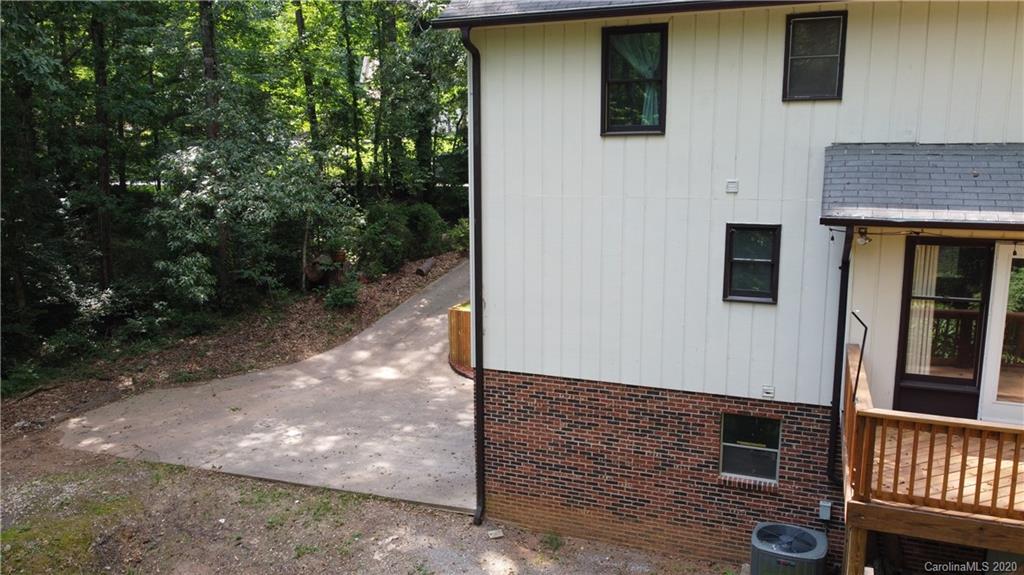 1782 Little John Road Morganton, NC 28655 - Photo 9 of 48 Gallery Image 9
