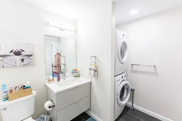 $3,200 | 458 Washington Street, Unit 304, Boston, MA 02135