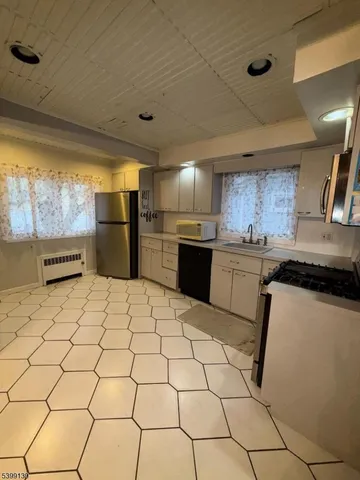 a view of entryway and hall