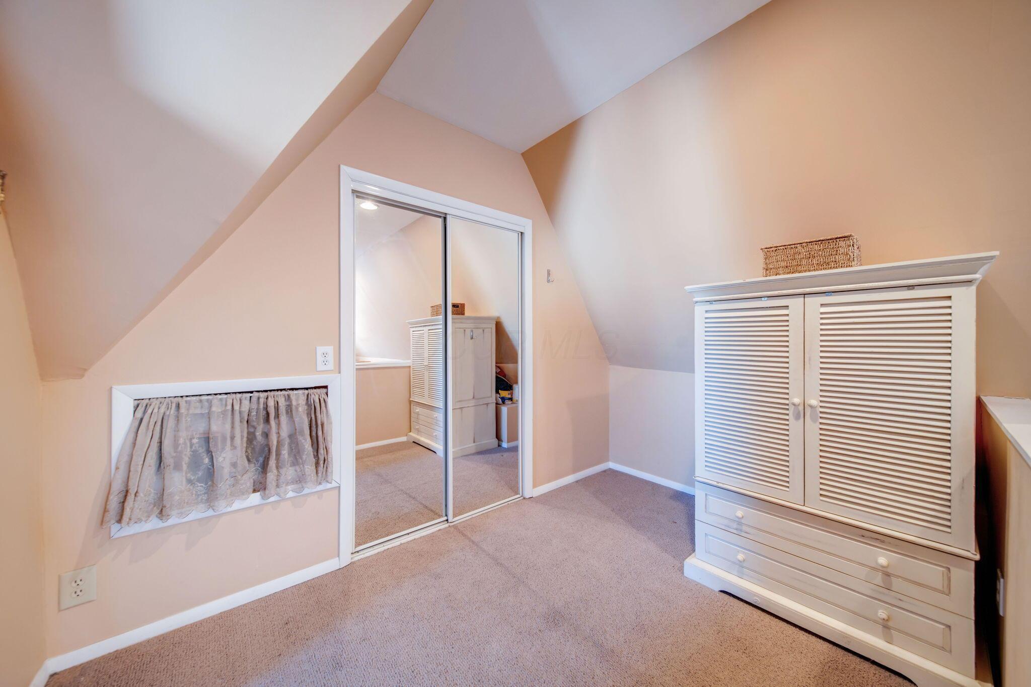 860 Vernon Road Columbus, OH 43209 - Photo 30 of 40 47-web-or-mls-A7408186_7_8