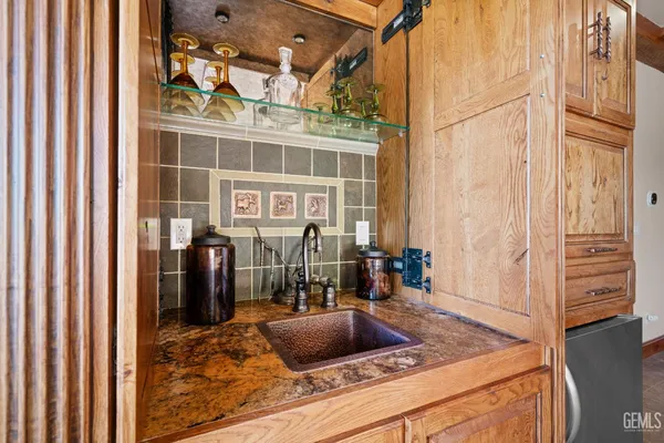 $1,225,000 | Undisclosed Address, Tehachapi, CA 93561