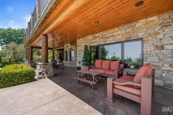 $1,225,000 | Undisclosed Address, Tehachapi, CA 93561