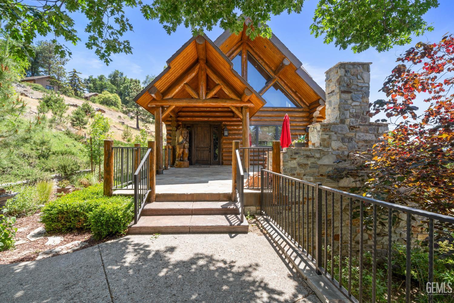 Undisclosed Address Tehachapi, CA 93561 - Photo 8 of 73