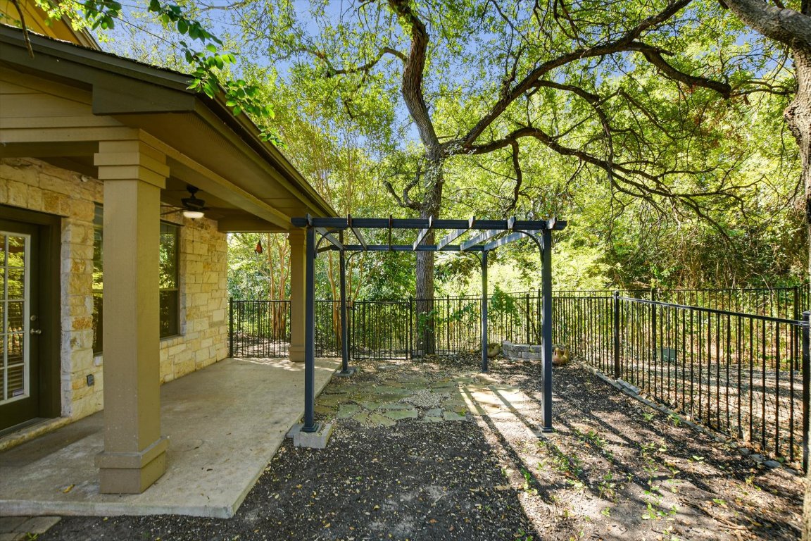 1310 West Parmer Lane, Unit 2803 Austin, TX 78727 - Photo 39 of 40 a view of a large trees with a tree
