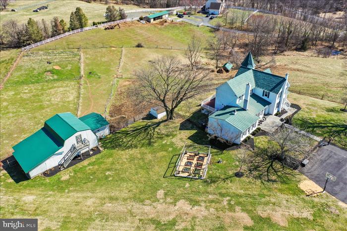 9333 Watkins Road Gaithersburg, MD 20882 - Photo 6 of 65 Barn has of 4/6 stalls