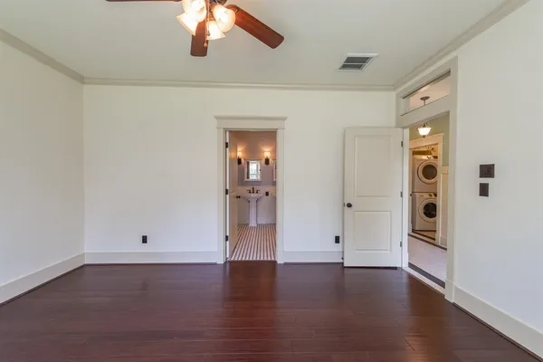 $2,800 | 722 East 25th Street, Houston, TX 77008