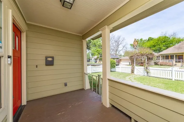 $2,800 | 722 East 25th Street, Houston, TX 77008