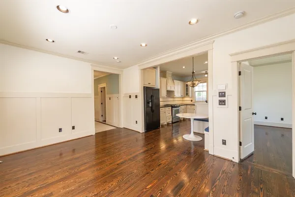 $2,800 | 722 East 25th Street, Houston, TX 77008