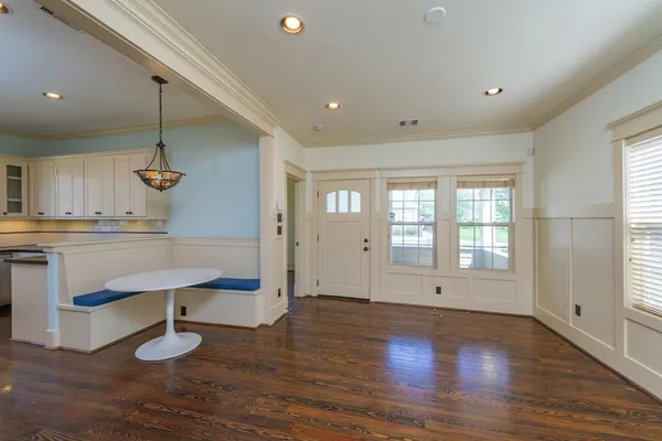 $2,800 | 722 East 25th Street, Houston, TX 77008