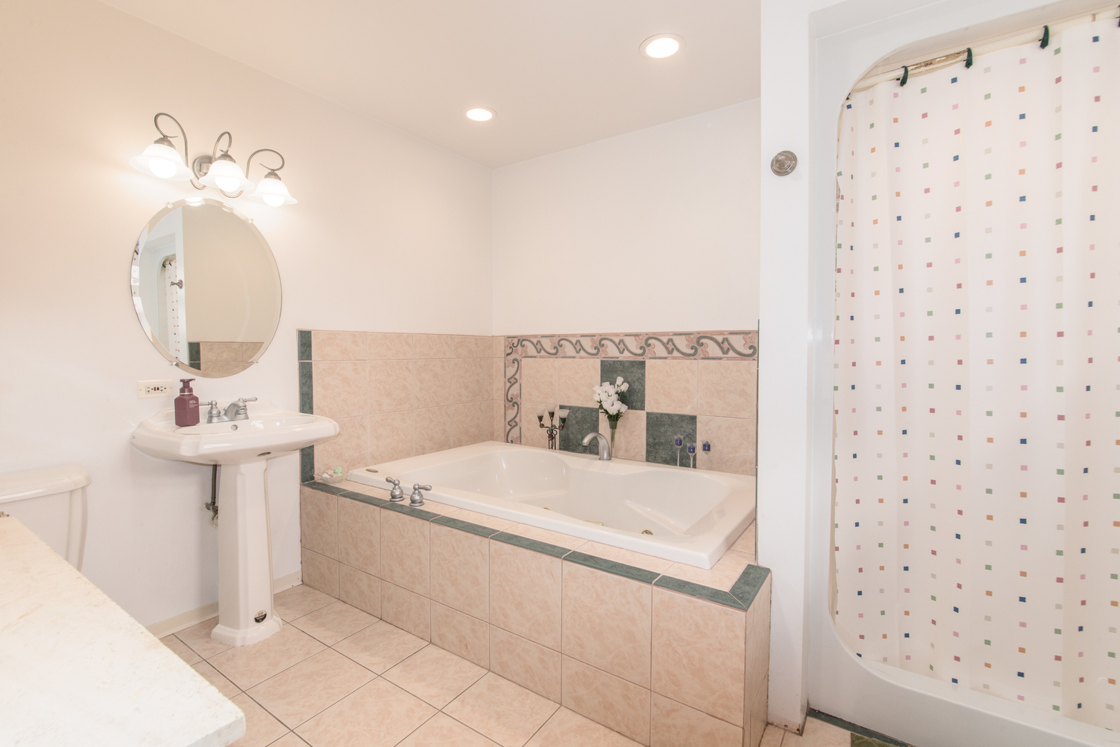 8233 North Octavia Avenue Niles, IL 60714 - Photo 13 of 30