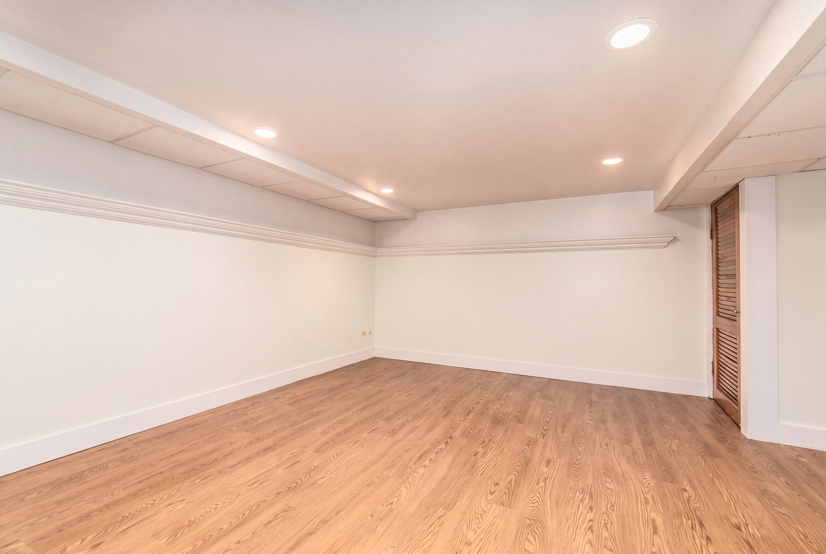 8233 North Octavia Avenue Niles, IL 60714 - Photo 22 of 30