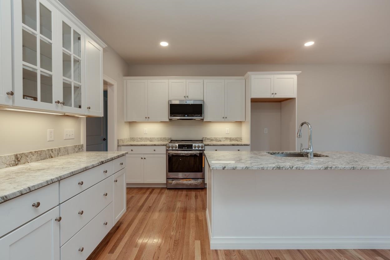 25 Daniel Road, Unit 595 Derry, NH 03038 - Photo 6 of 7 Gallery Image 6