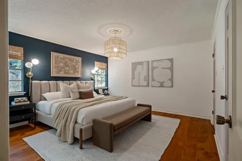 $885,000 | 3908 Knollwood Drive, Austin, TX 78731