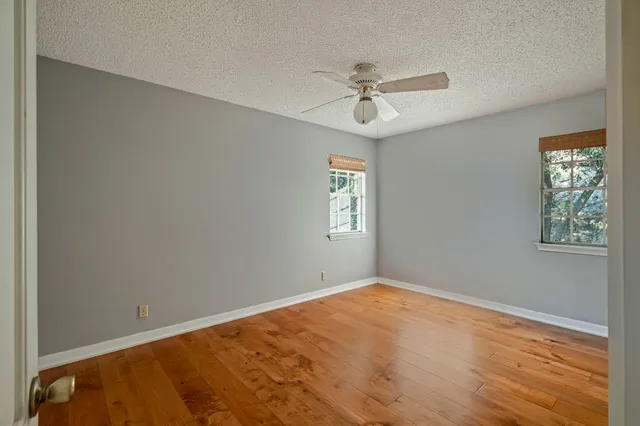 $885,000 | 3908 Knollwood Drive, Austin, TX 78731