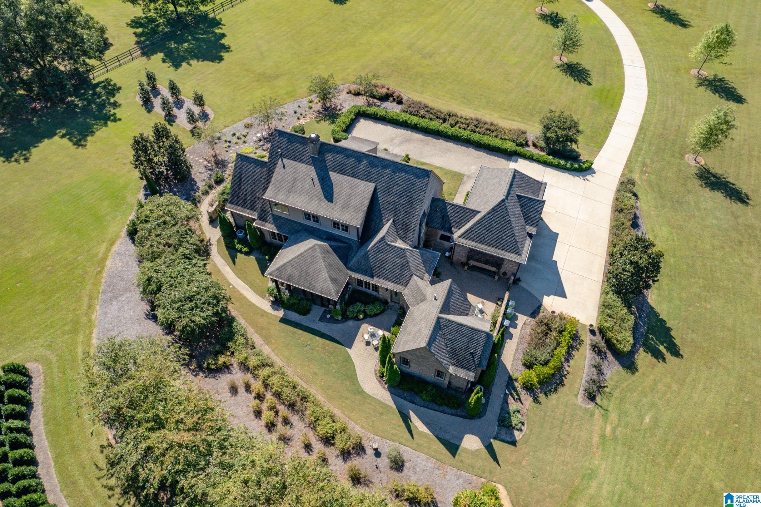 327 Forest Lane Leeds, AL 35094 - Photo 7 of 37