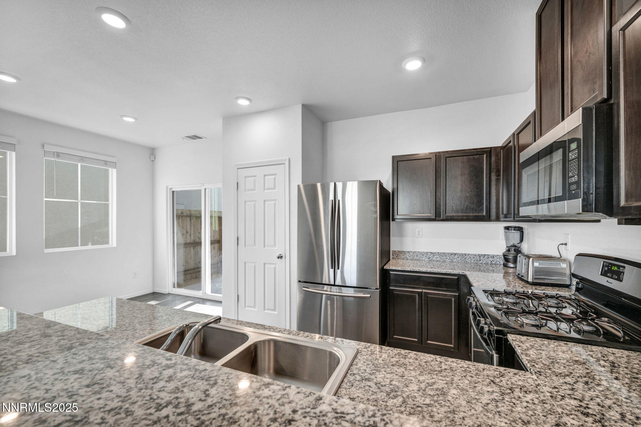 9602 Nautical Mile Road Reno, NV 89506 - Photo 5 of 25 55-web-or-mls-9602-nautical-mile-rd
