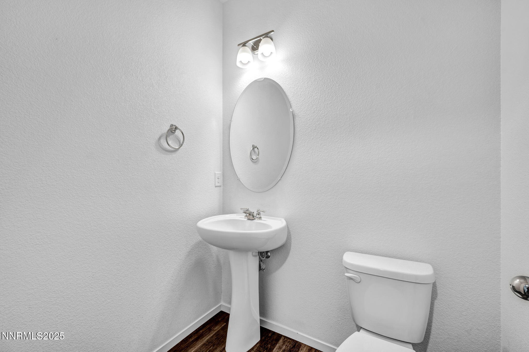 9602 Nautical Mile Road Reno, NV 89506 - Photo 7 of 25 26-web-or-mls-9602-nautical-mile-rd