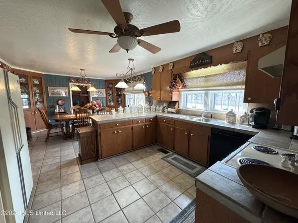 $185,000 | 3656 Highway 16, Canton, MS 39046