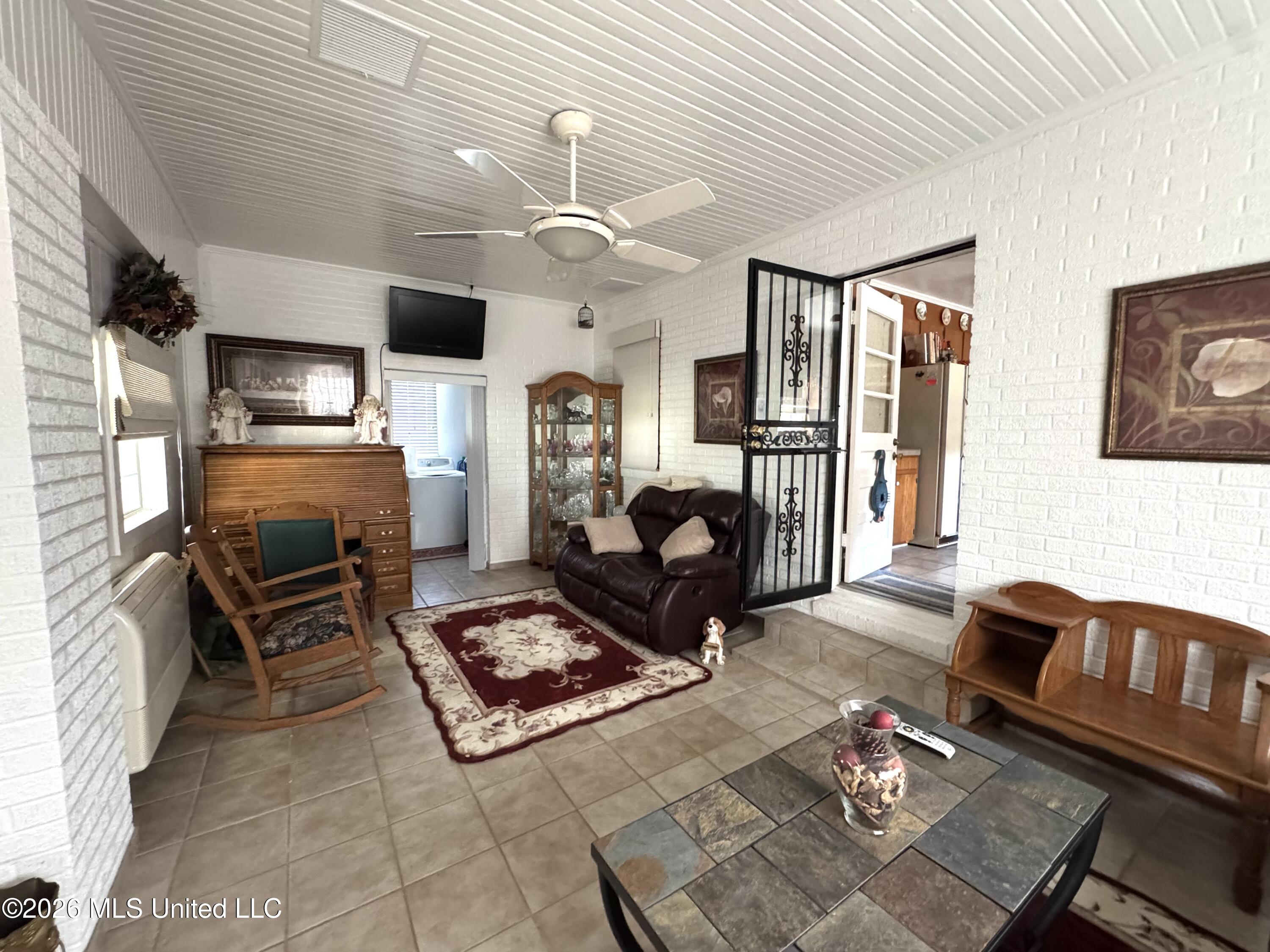 3656 Highway 16 Canton, MS 39046 - Photo 12 of 24 IMG_3090