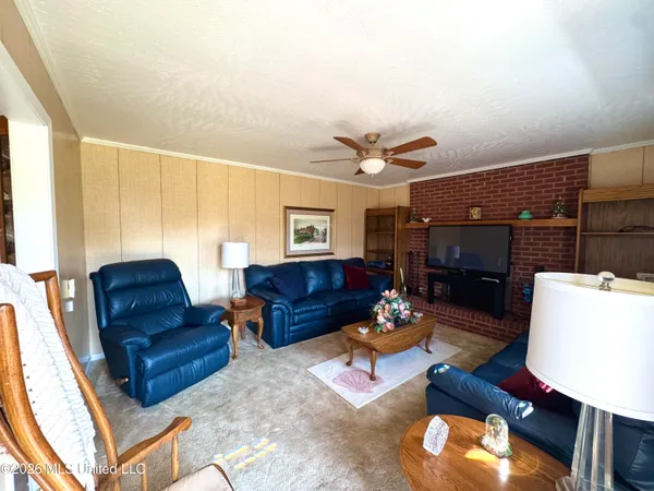 $185,000 | 3656 Highway 16, Canton, MS 39046