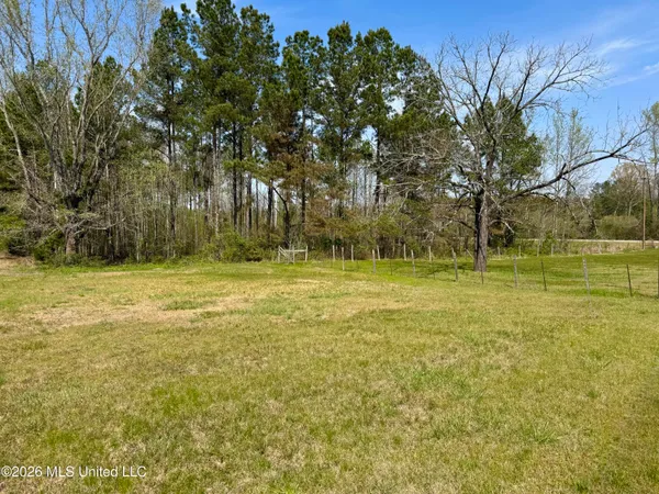 $185,000 | 3656 Highway 16, Canton, MS 39046