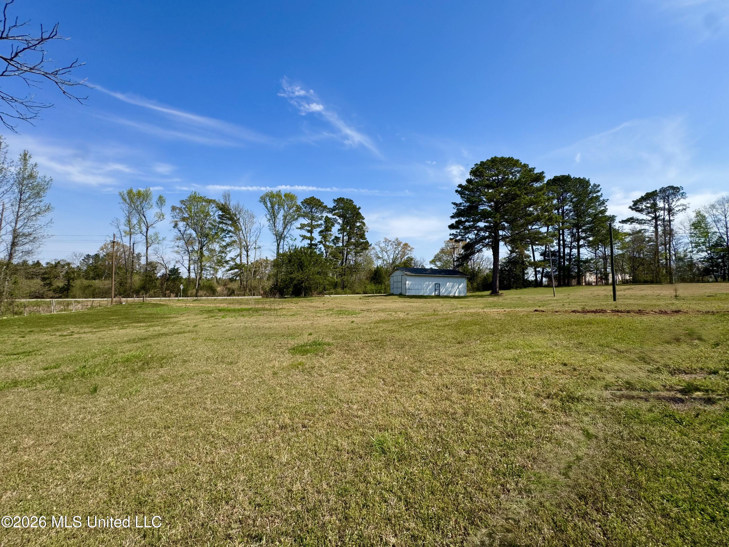 3656 Highway 16 Canton, MS 39046 - Photo 4 of 24 IMG_3107