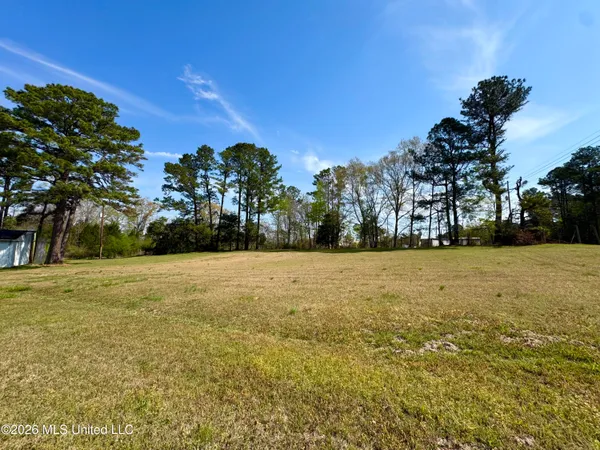 $185,000 | 3656 Highway 16, Canton, MS 39046