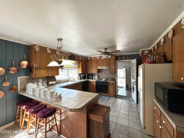 $185,000 | 3656 Highway 16, Canton, MS 39046