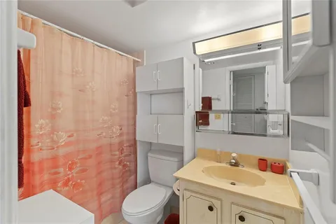 $105,000 | 700 Southeast 6th Avenue, Unit 314, Deerfield Beach, FL 33441