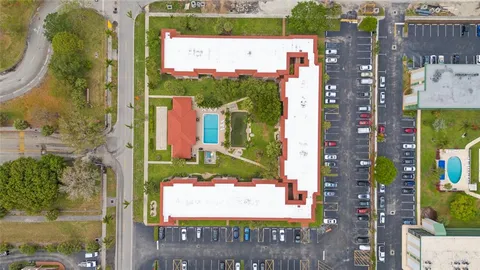 $105,000 | 700 Southeast 6th Avenue, Unit 314, Deerfield Beach, FL 33441