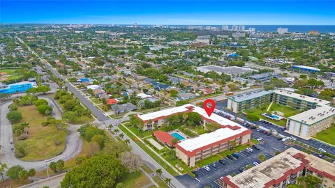 $105,000 | 700 Southeast 6th Avenue, Unit 314, Deerfield Beach, FL 33441