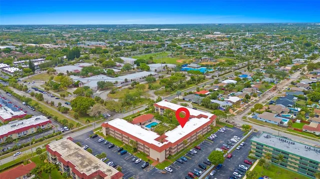 $105,000 | 700 Southeast 6th Avenue, Unit 314, Deerfield Beach, FL 33441