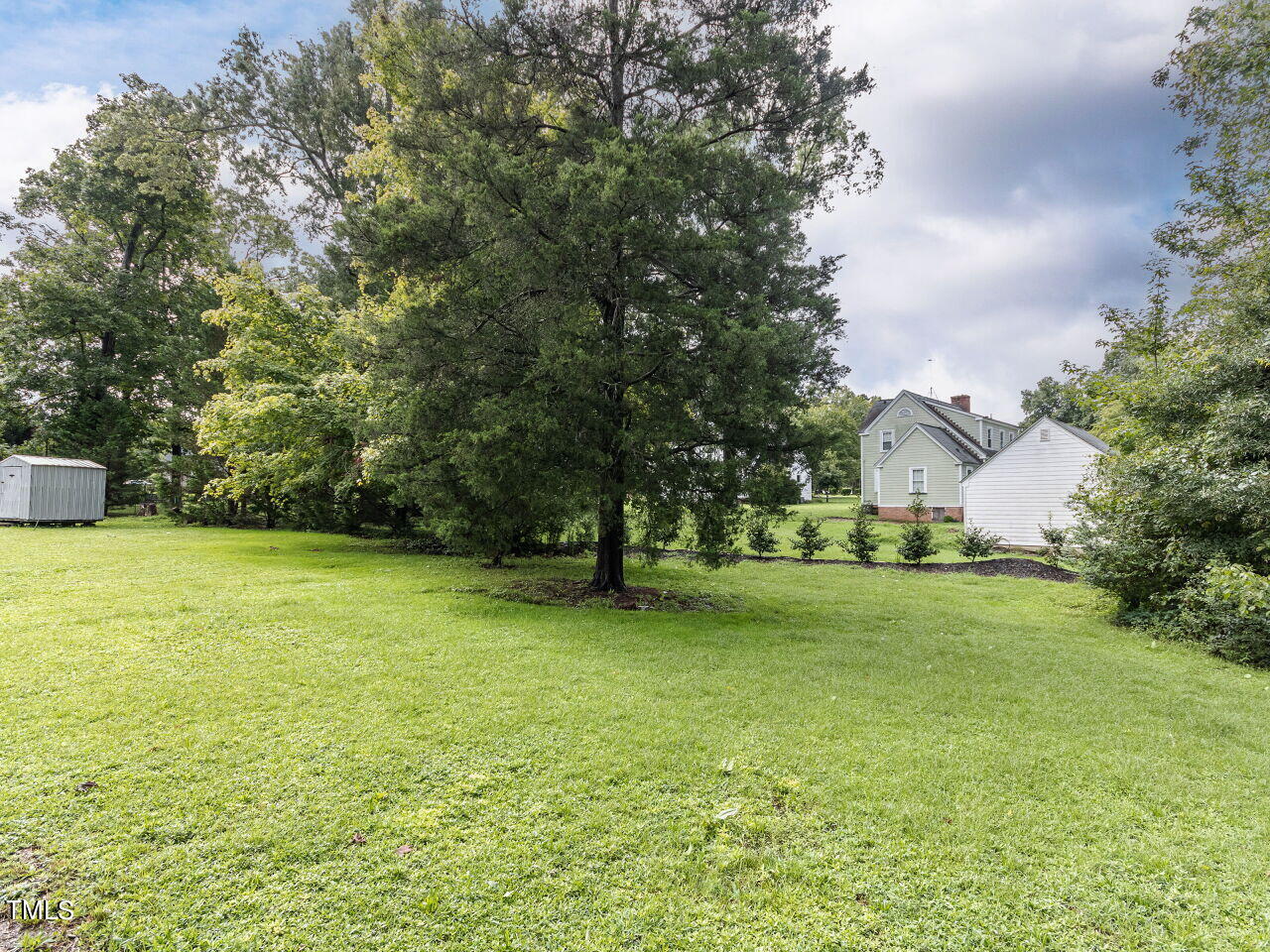121 Clayton Street Roxboro, NC 27573 - Photo 25 of 29 026-1280x960-backyard