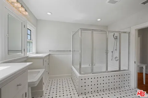 $13,000 | 624 South Arden Boulevard, Los Angeles, CA 90005