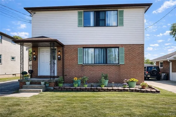 $249,990 | 73 Knowlton Avenue, Lackawanna, NY 14218