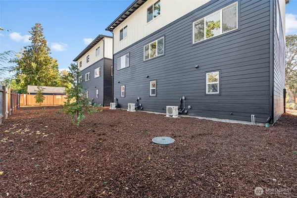 $1,200,000 | 319 118th Street South, Unit 3, Tacoma, WA 98444