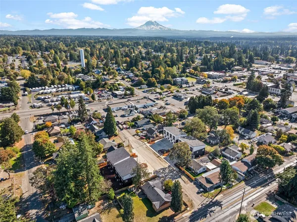 $1,200,000 | 319 118th Street South, Unit 3, Tacoma, WA 98444