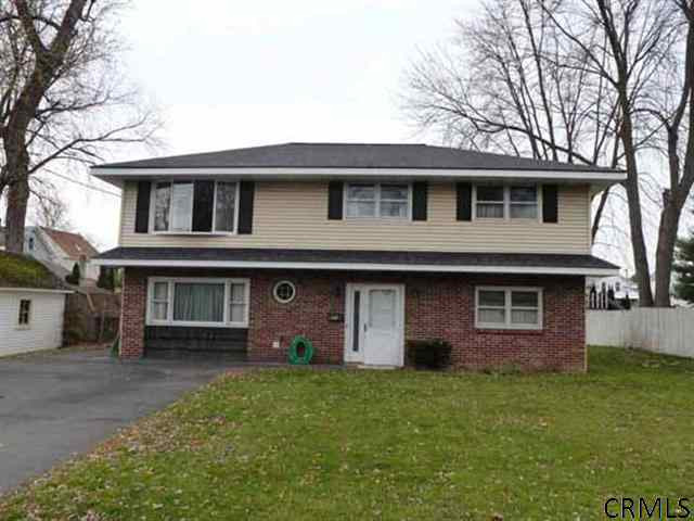33 Manchester Road Schenectady, NY 12304 - Photo 1 of 10 Photo 1