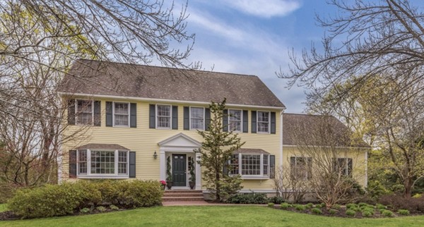 8 Sanderson Road Lexington, MA 02420 - Photo 1 of 19 Gallery Image 1