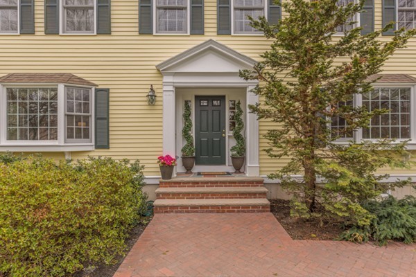 8 Sanderson Road Lexington, MA 02420 - Photo 2 of 19 Gallery Image 2