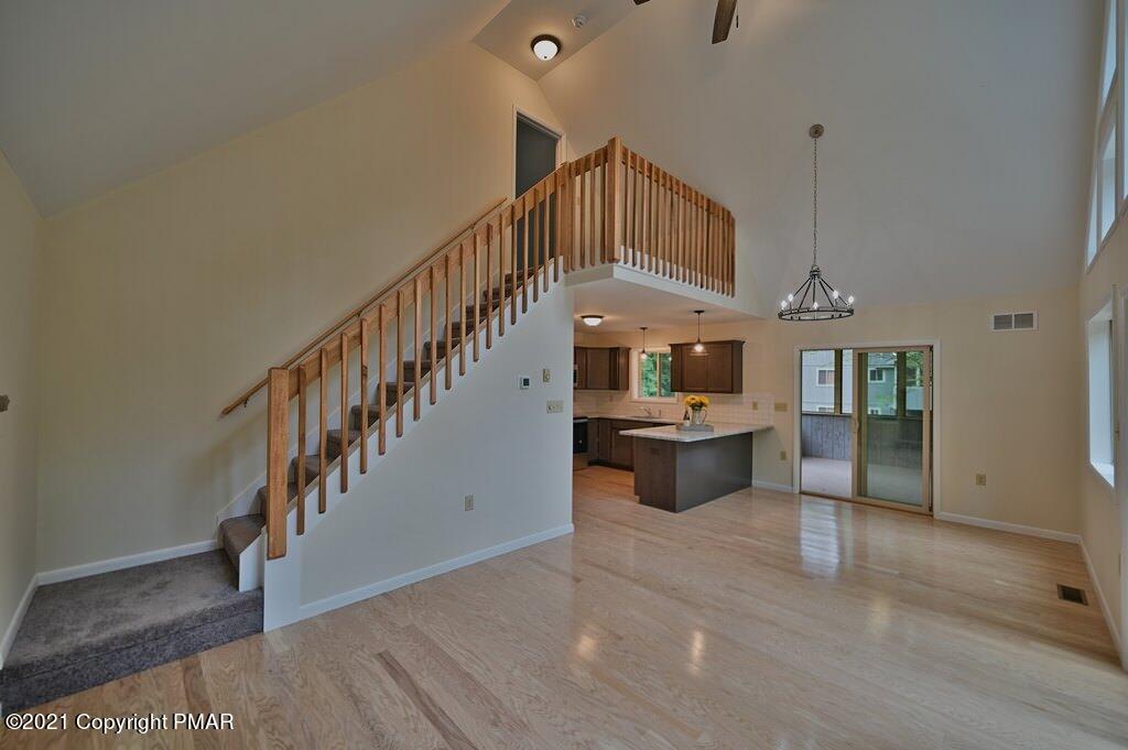 2131 Oak Road Pocono Pines, PA 18350 - Photo 6 of 44 Photo 10