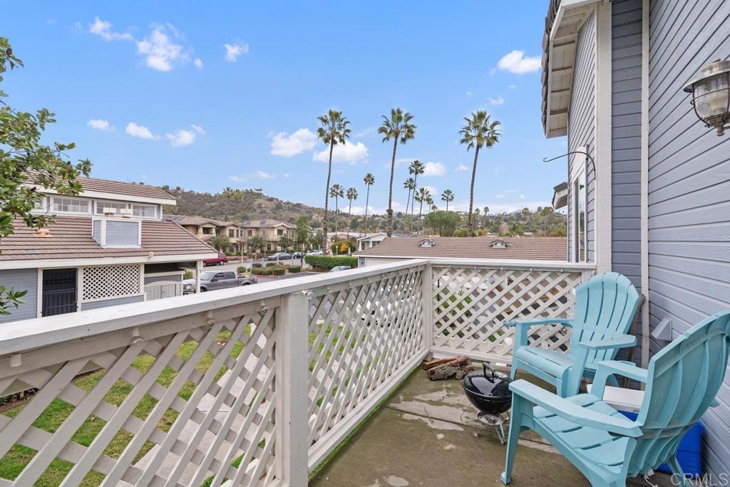 13981 Midland Road Poway, CA 92064 - Photo 19 of 26 a view of balcony with furniture