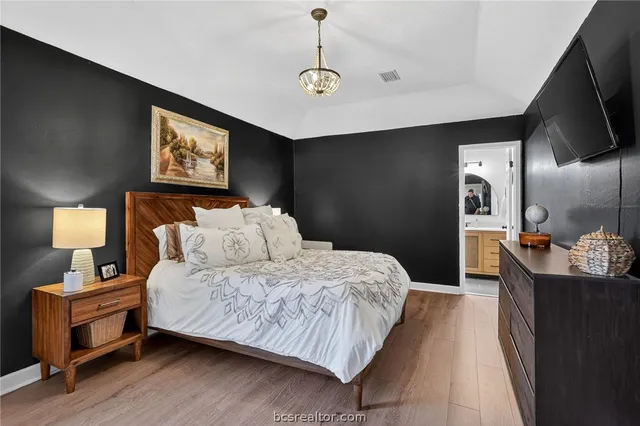 $322,500 | 3712 Ravenwood Drive, Bryan, TX 77802