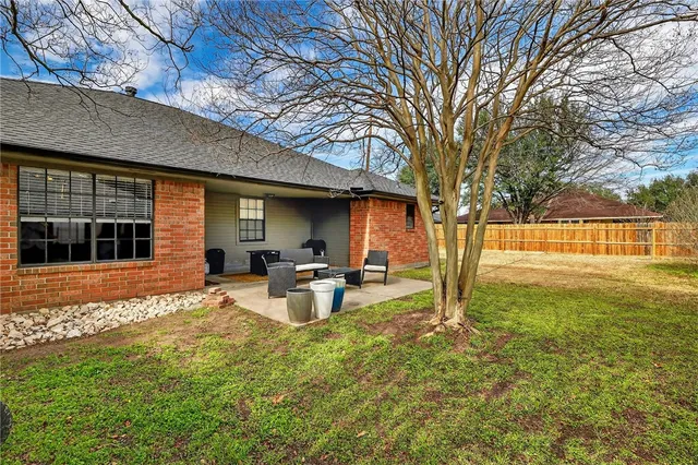 $322,500 | 3712 Ravenwood Drive, Bryan, TX 77802
